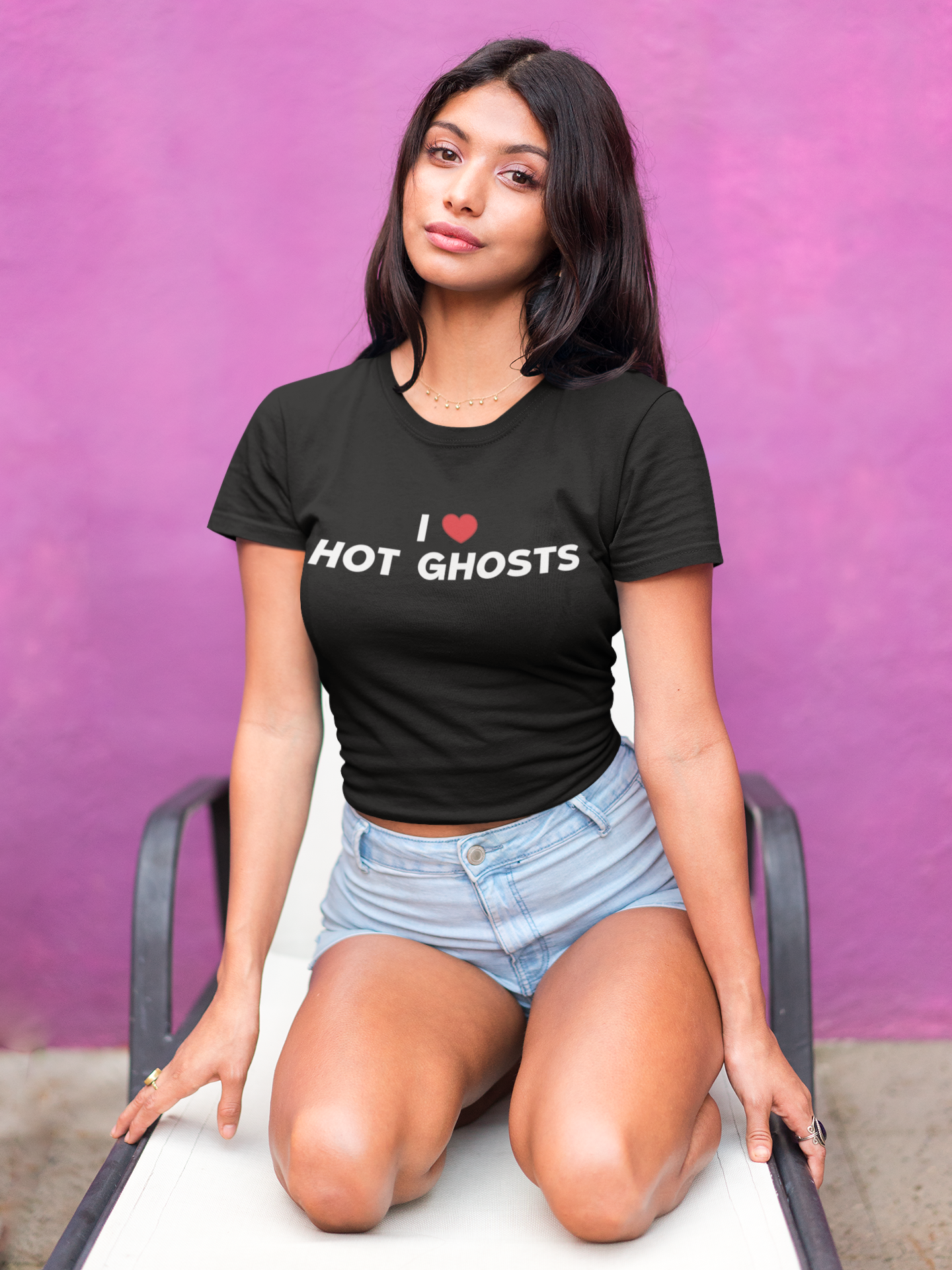 I love hot ghosts T-shirt